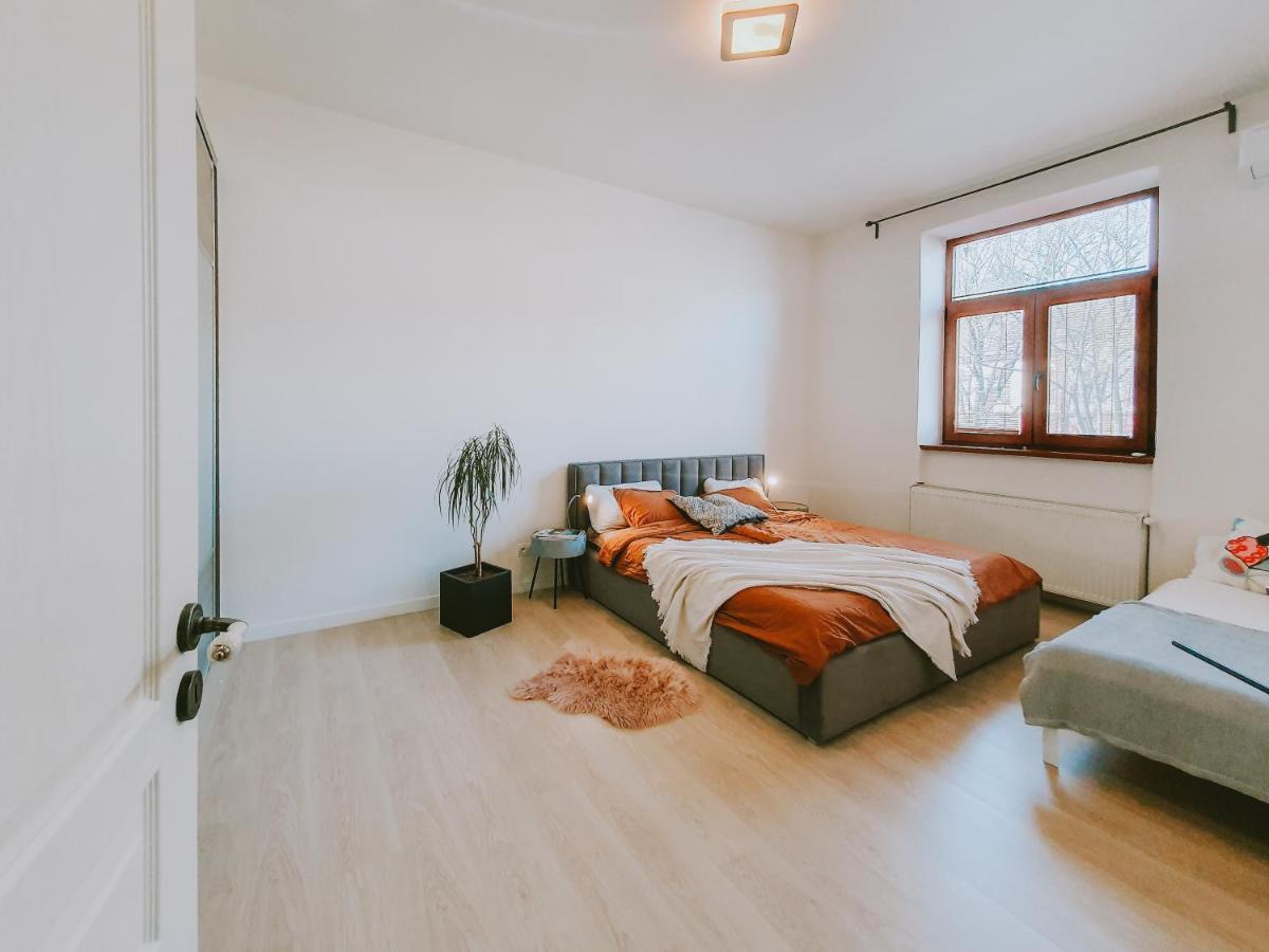 Priestranny Apartman V Centre Košice Esterno foto